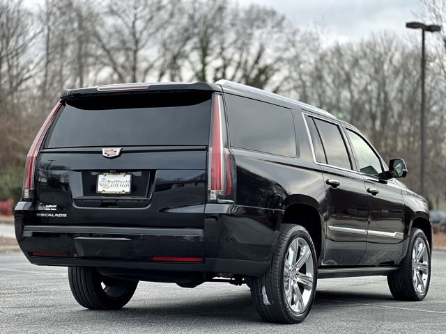Used 2019 Cadillac Escalade ESV Platinum image 5