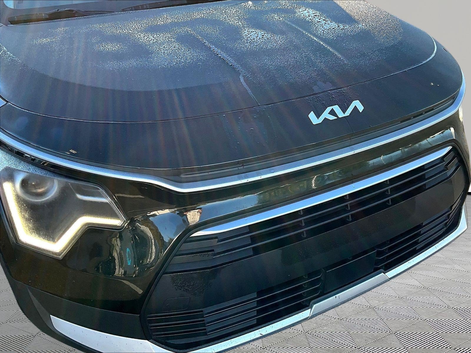 Used 2023 Kia Niro EX FWD image 33