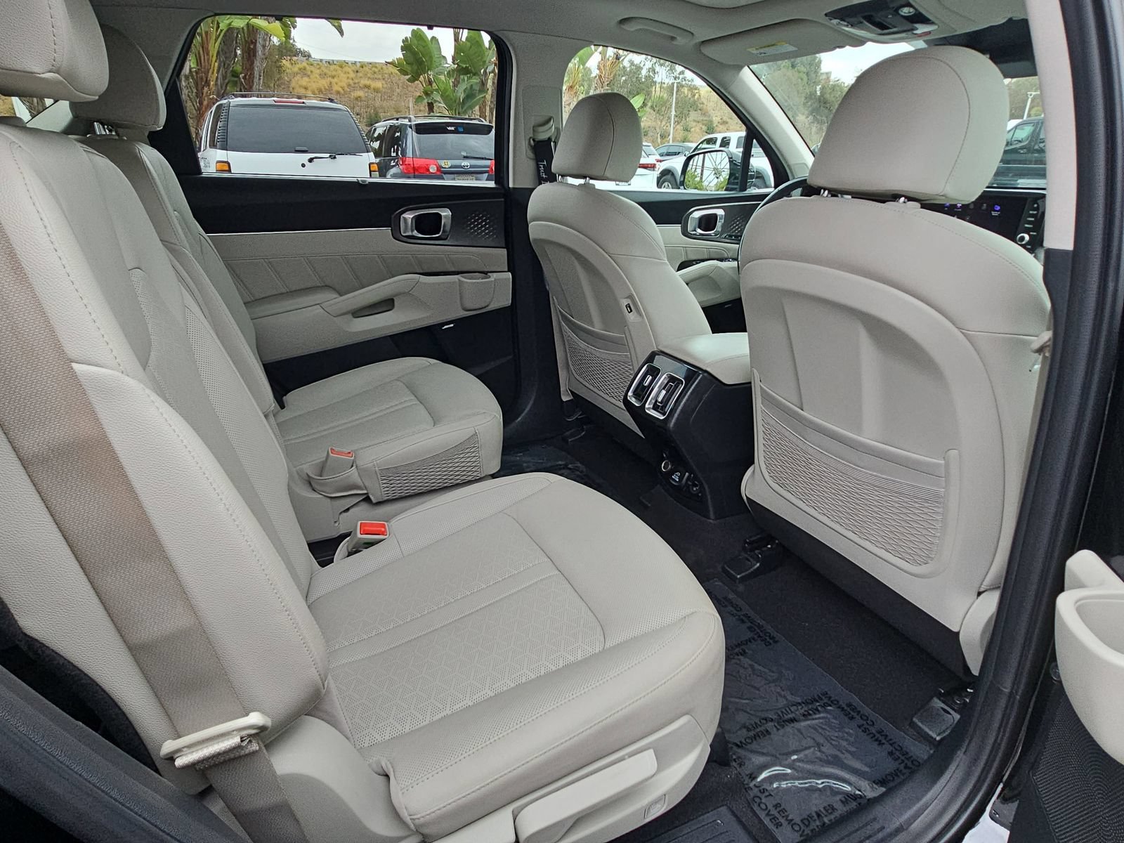 Used 2023 Kia Sorento SX Prestige w/ Panoramic Sunroof Package AWD/4WD image 11