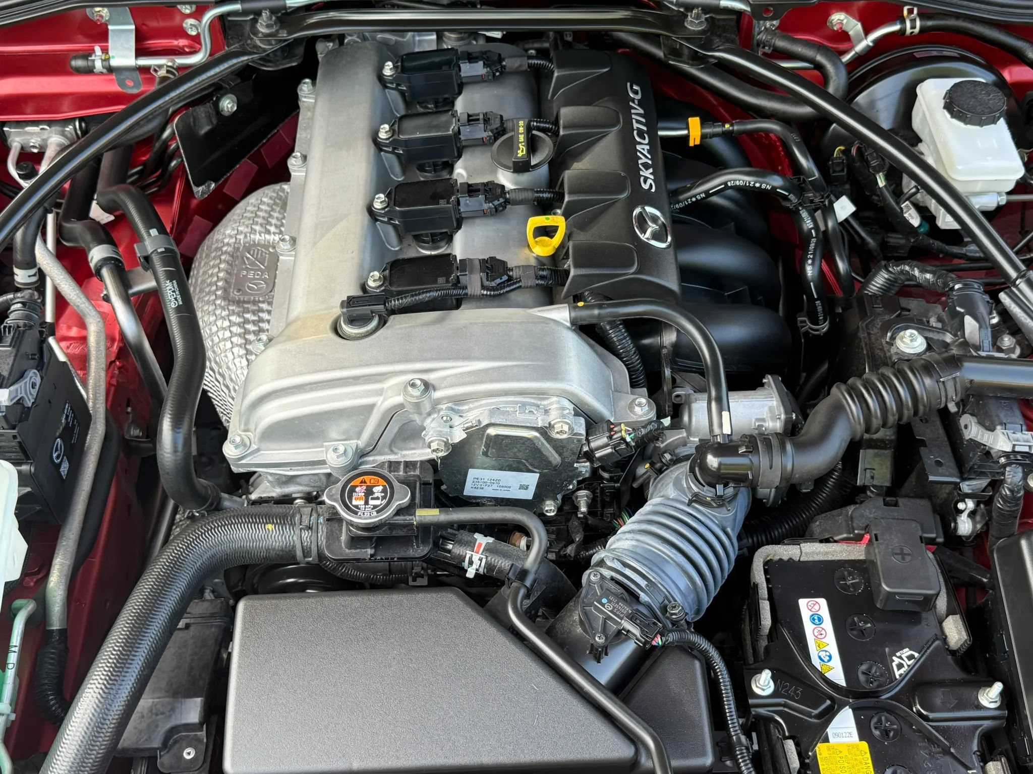 Used 2022 MAZDA MX-5 Miata RF Grand Touring RWD image 15
