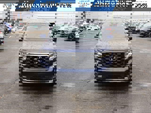 Used 2025 Honda Pilot EX-L image 4