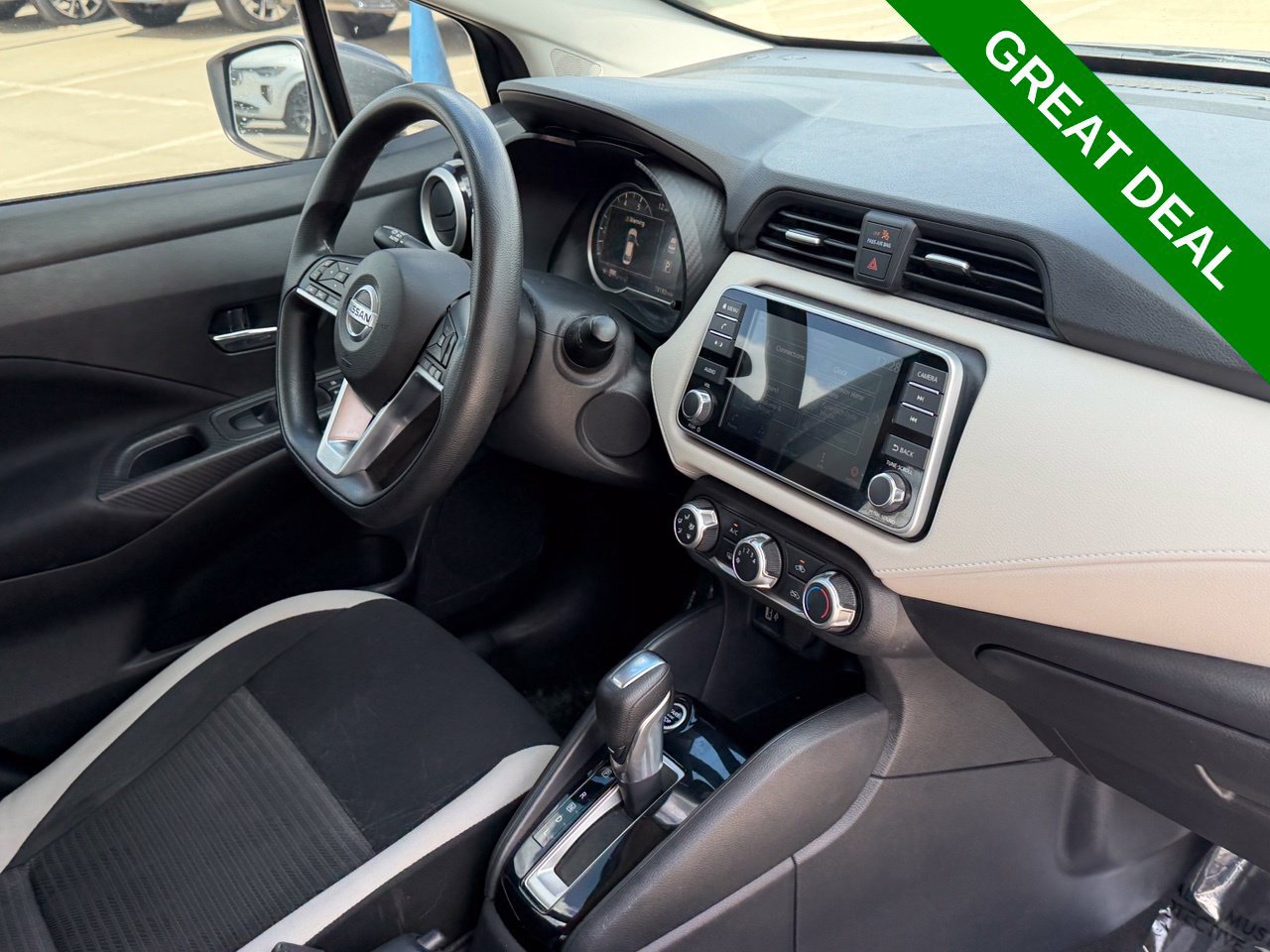 Used 2021 Nissan Versa SV FWD image 36