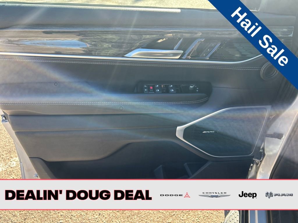 Used 2022 Jeep Wagoneer Series II w/ Premium Group I image 11