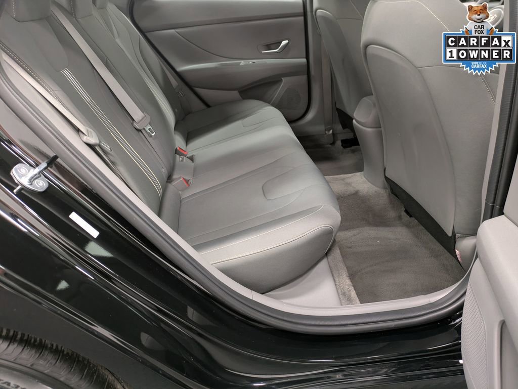 Used 2023 Hyundai Elantra SEL image 27