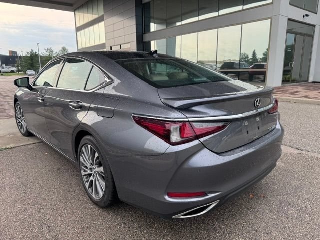 Used 2021 Lexus ES 350 w/ Premium Package FWD image 4