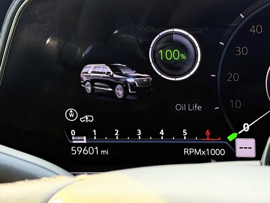 Certified 2022 Cadillac Escalade Premium Luxury w/ Performance Package image 19