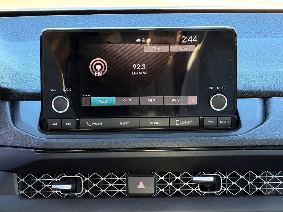 Used 2023 Honda Accord EX image 31