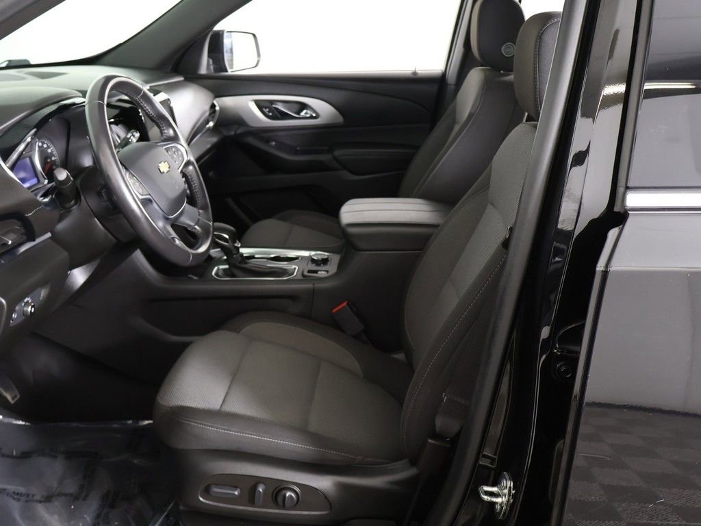 Used 2022 Chevrolet Traverse LT image 31