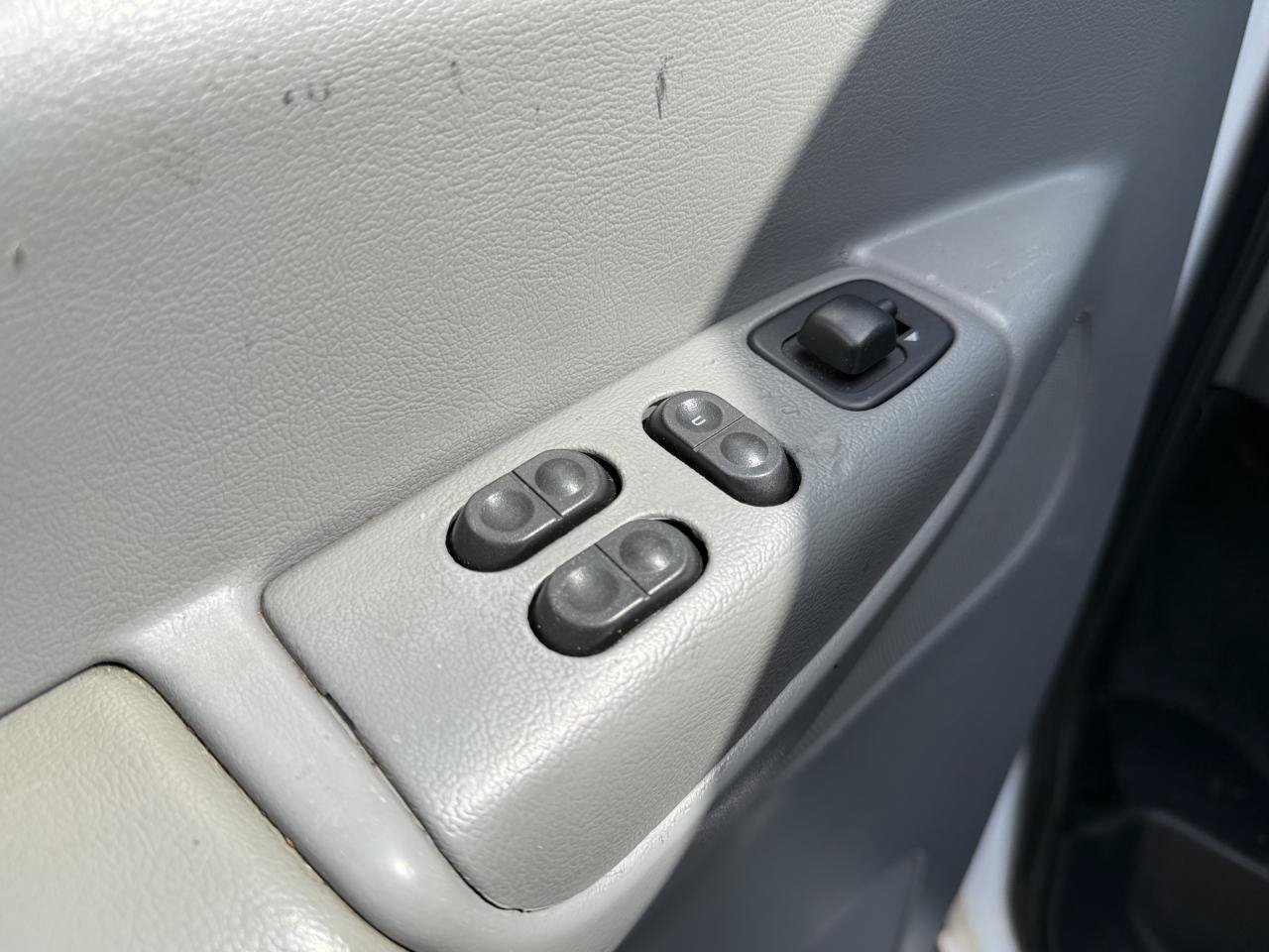 Used 2007 Ford E-250 and Econoline 250 RWD image 22