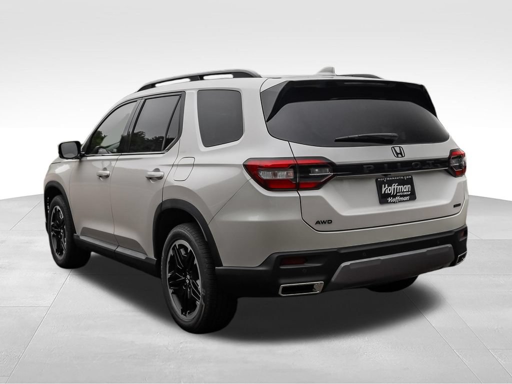 New 2026 Honda Pilot Touring image 5