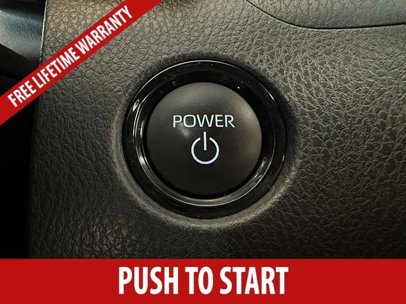 Used 2025 Toyota Camry SE FWD image 15