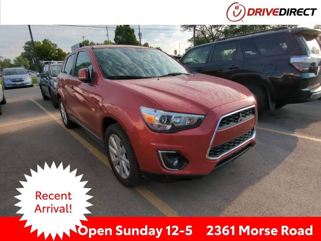 Used 2014 Mitsubishi Outlander Sport SE FWD image 1