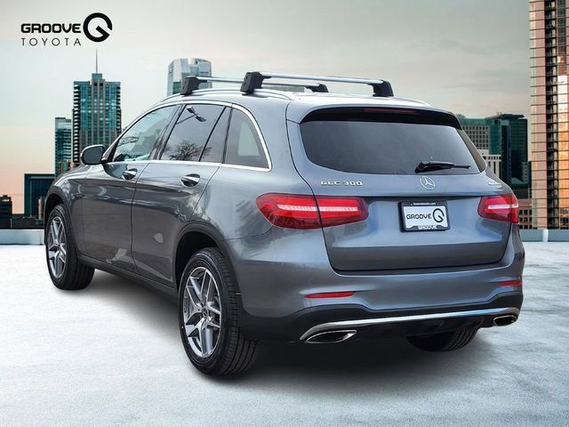 Used 2017 Mercedes-Benz GLC 300 4MATIC image 3