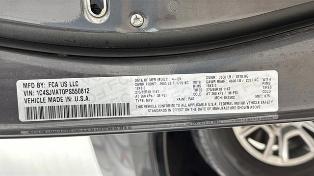 Used 2023 Jeep Wagoneer 4WD w/ HD Trailer Tow Package image 41