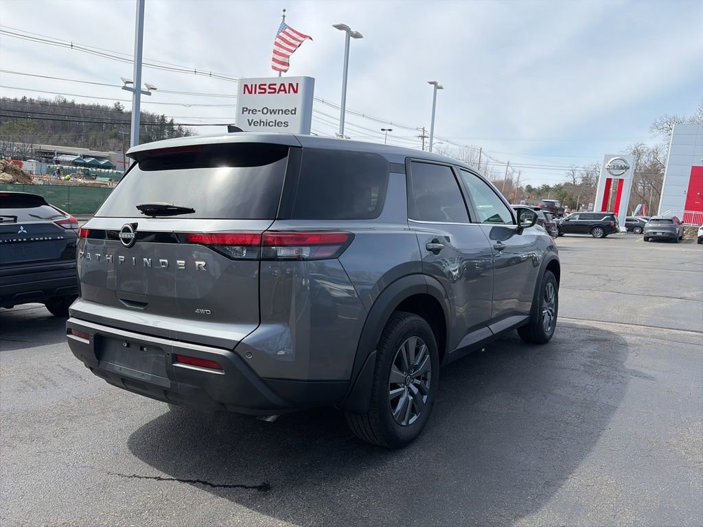 Certified 2024 Nissan Pathfinder S image 3