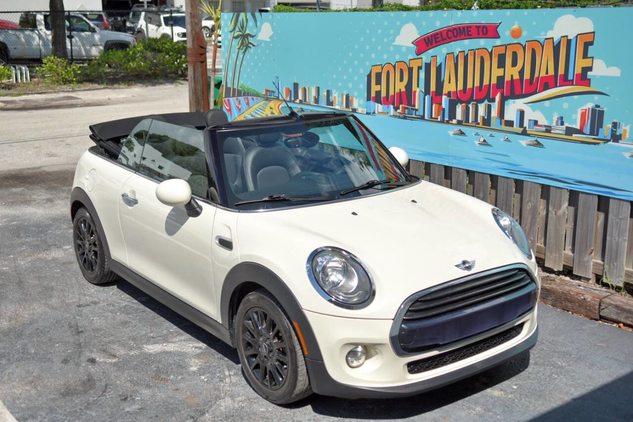 Used 2018 MINI Cooper Cooper 2dr Convertible image 31