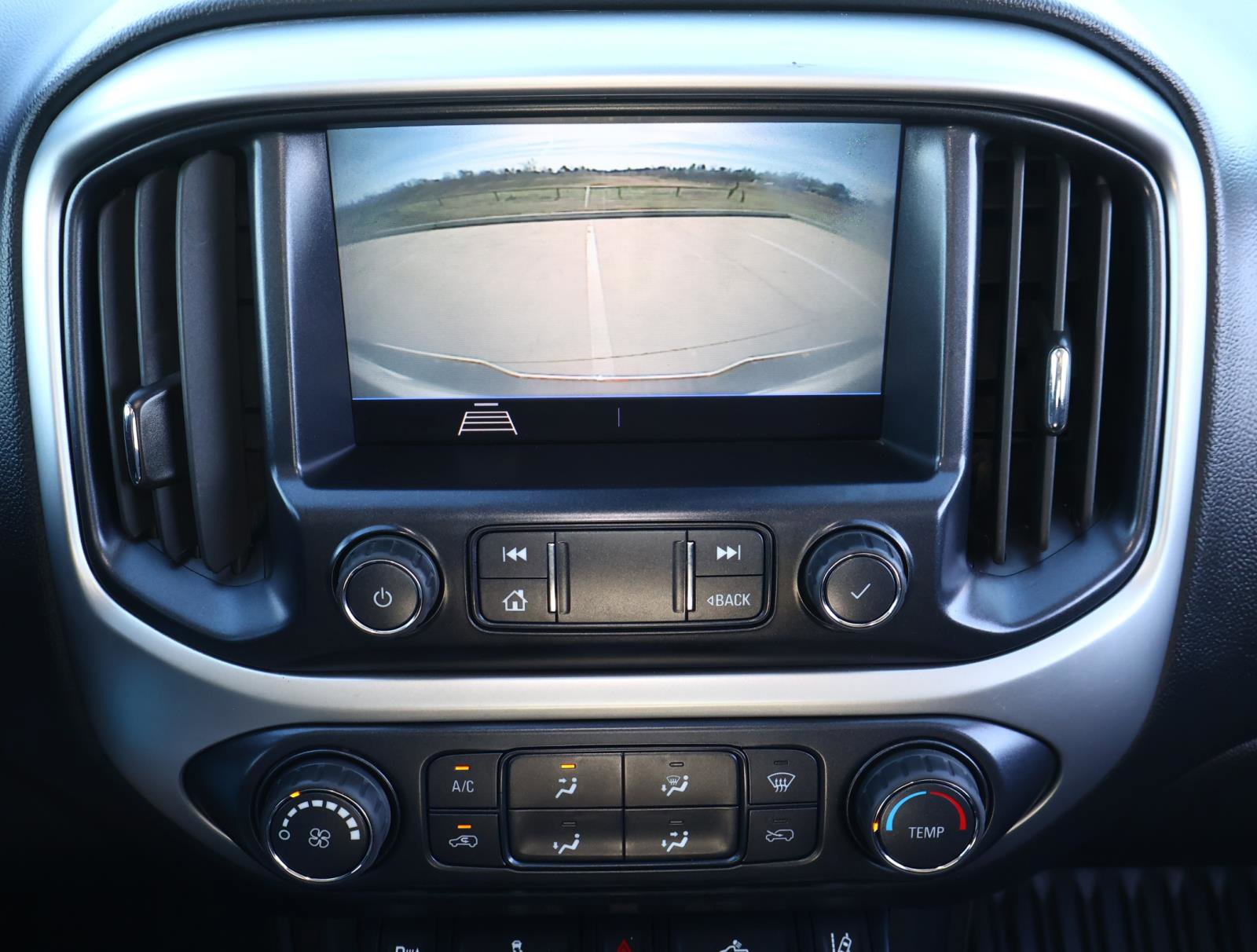 Used 2022 Chevrolet Colorado LT w/ Fleet Safety Package image 23