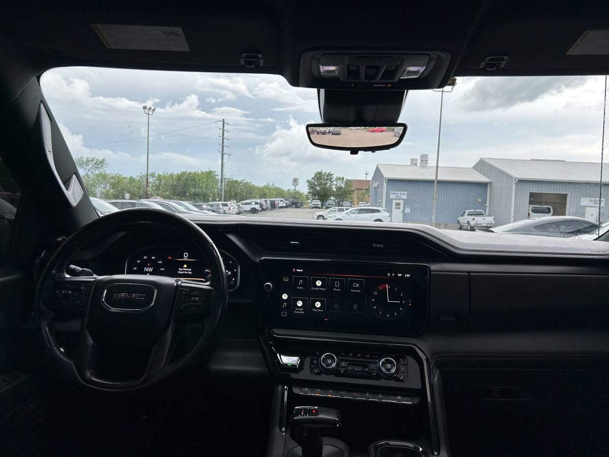 Used 2022 GMC Sierra 1500 AT4 w/ AT4 Premium Package AWD/4WD image 12