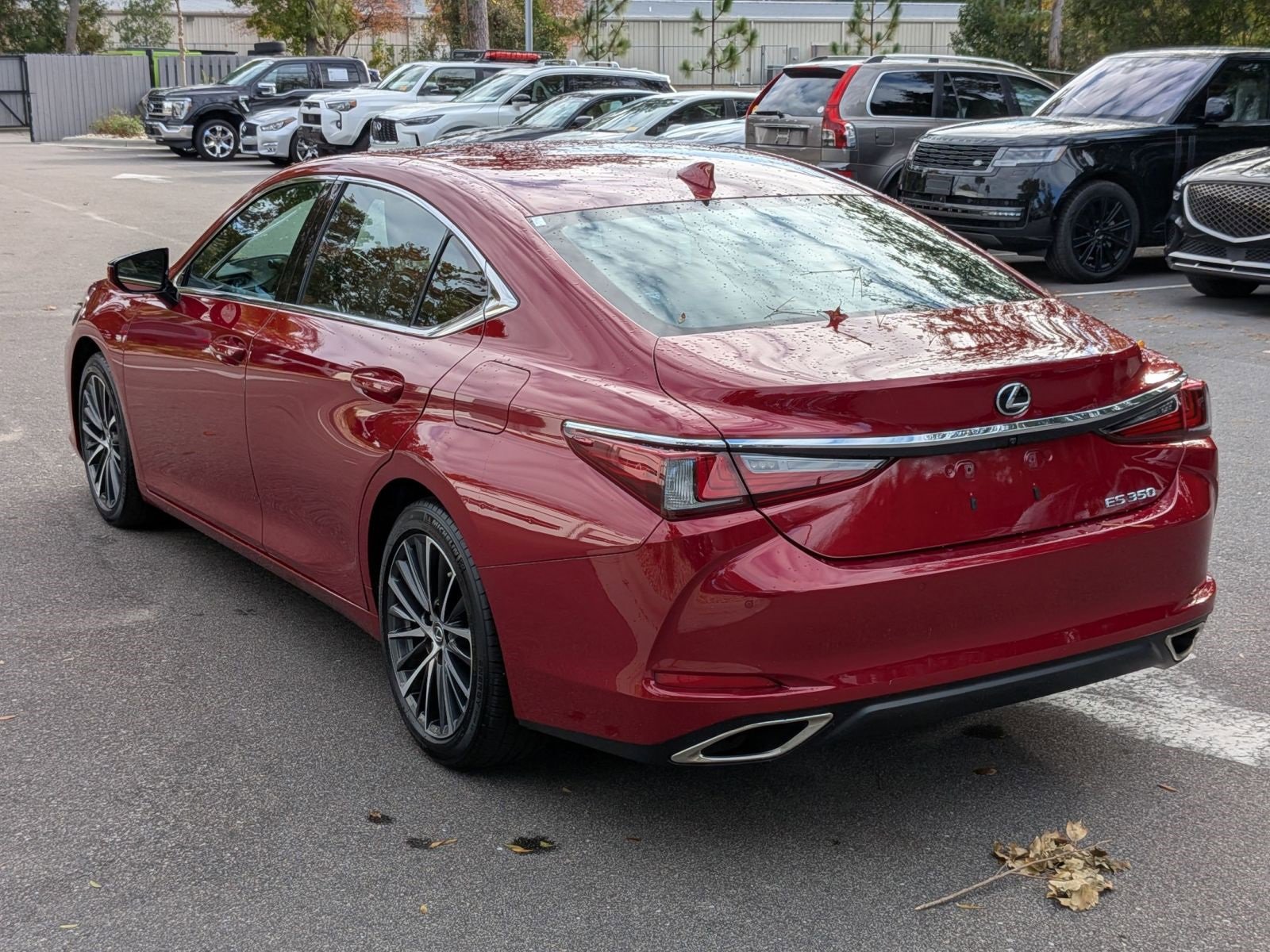 Used 2024 Lexus ES 350 w/ Premium Package image 5