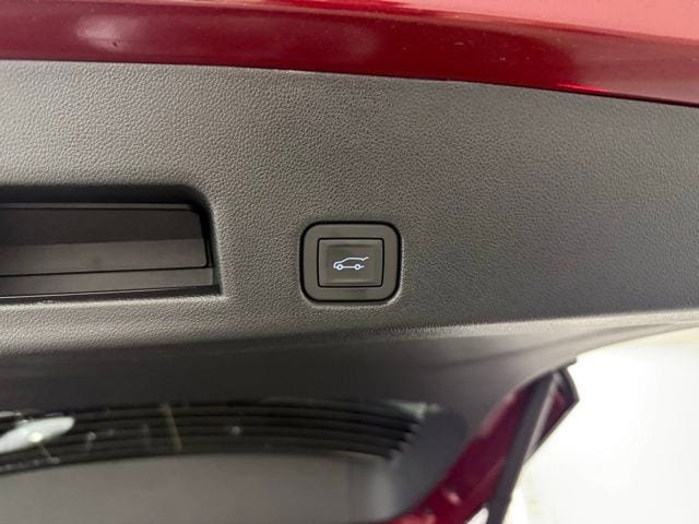 New 2026 Buick Enclave Sport Touring w/ Power Package FWD image 9
