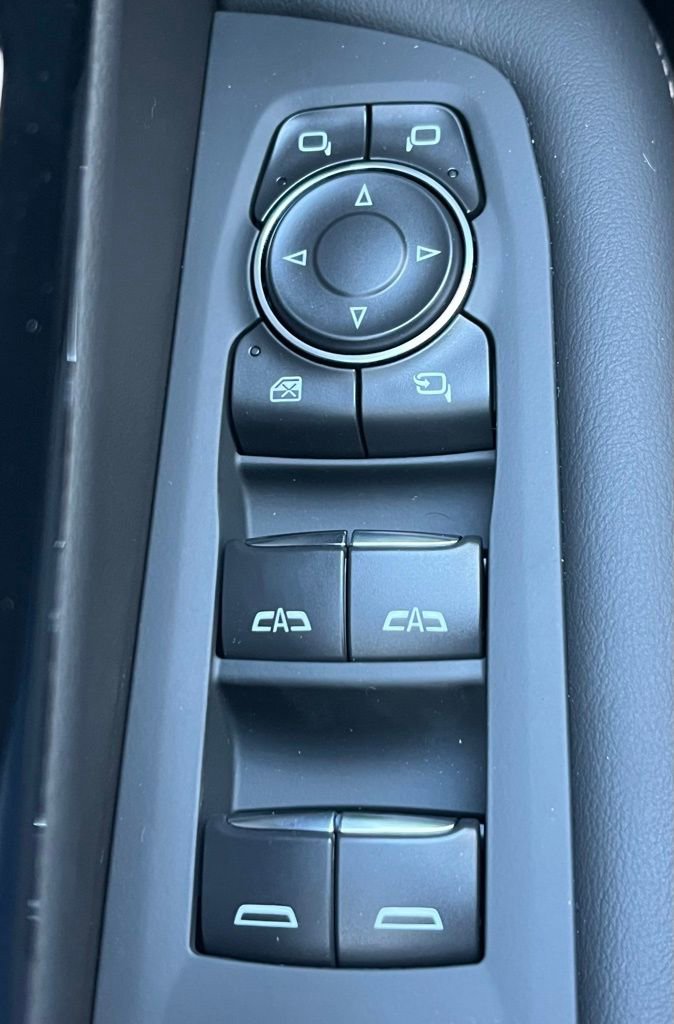 New 2026 Chevrolet Suburban Premier image 9