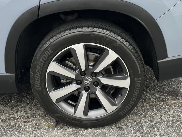 Used 2025 Honda Pilot Touring image 9