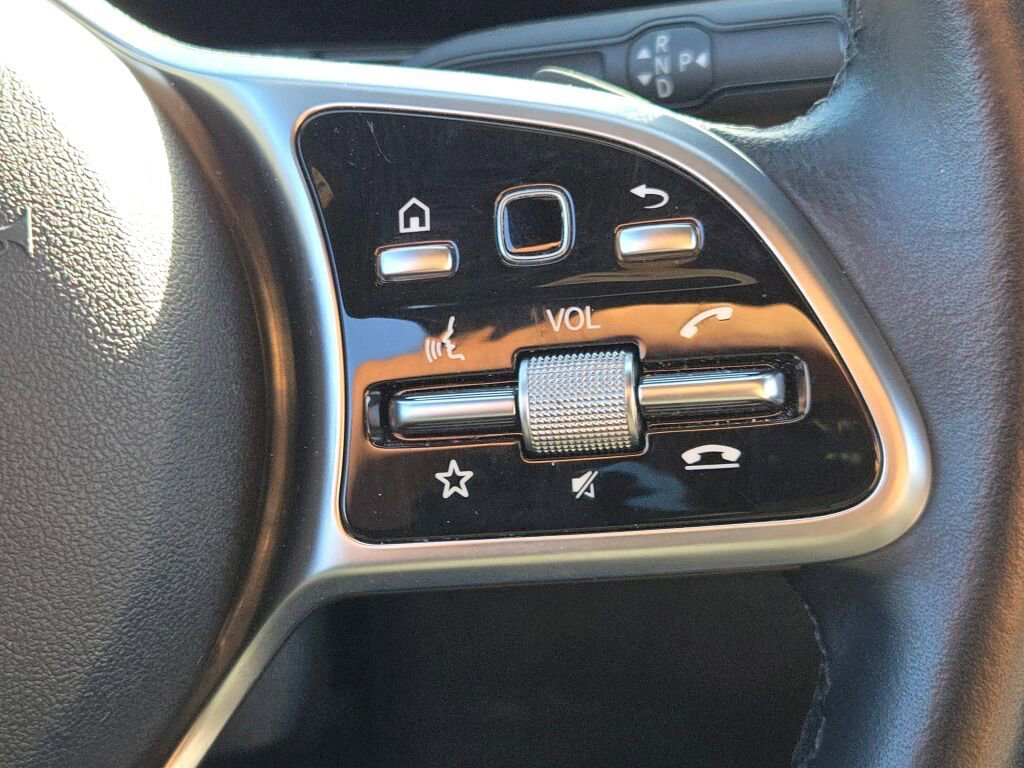 Used 2022 Mercedes-Benz GLA 250 image 32