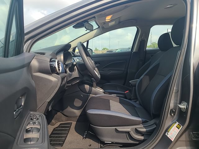 New 2025 Nissan Versa SV w/ Trunk Package FWD image 11