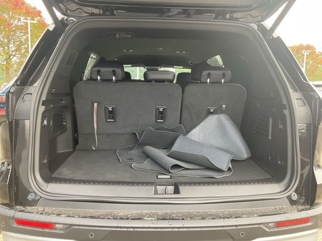 New 2025 Chevrolet Traverse LT w/ Enhanced Driving Package image 15