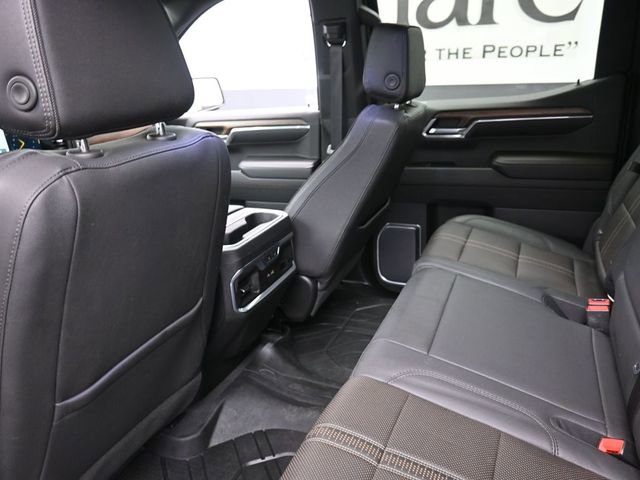 Used 2023 Chevrolet Silverado 1500 High Country w/ Technology Package AWD/4WD image 23
