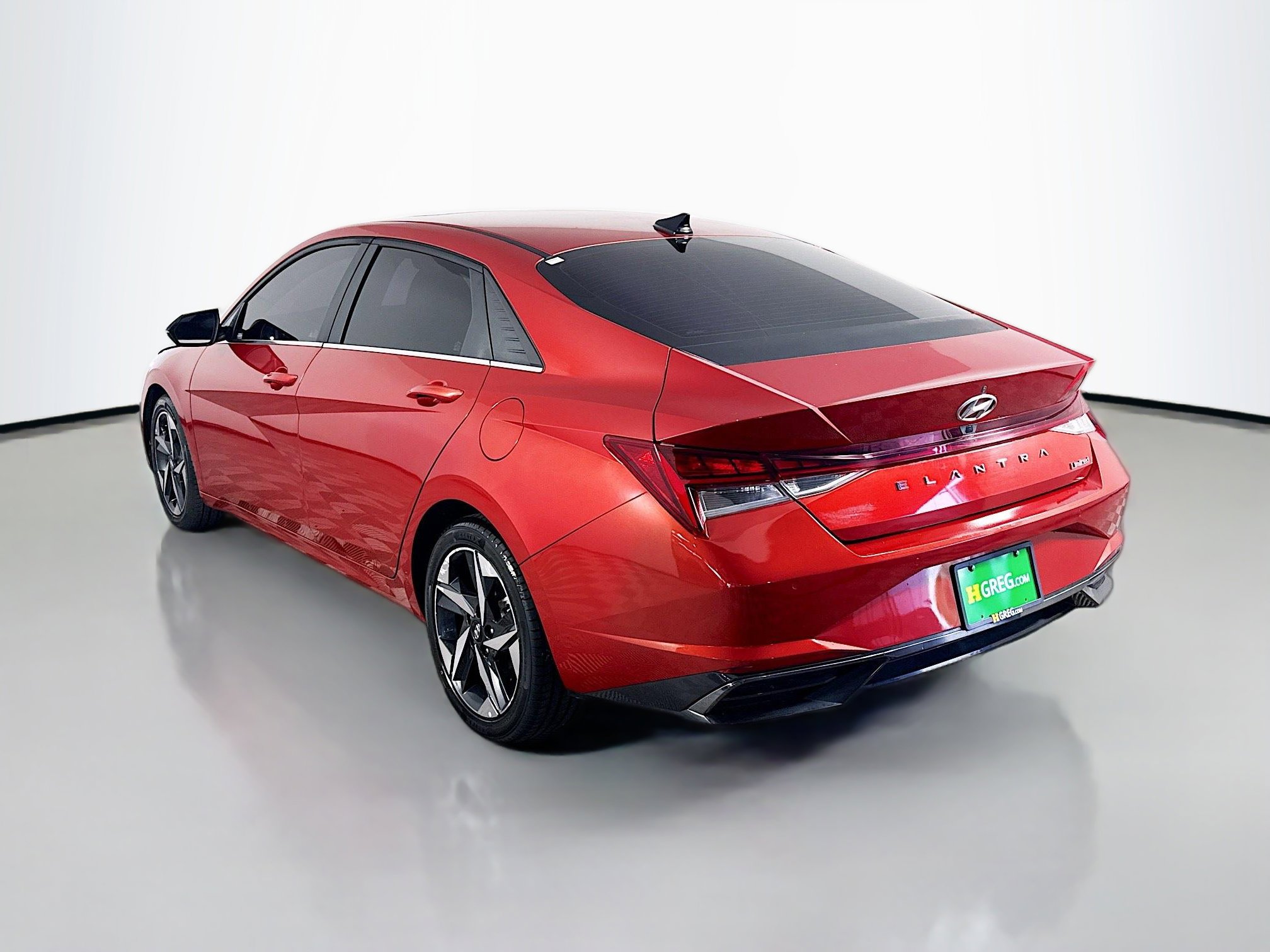 Used 2021 Hyundai Elantra Limited image 7