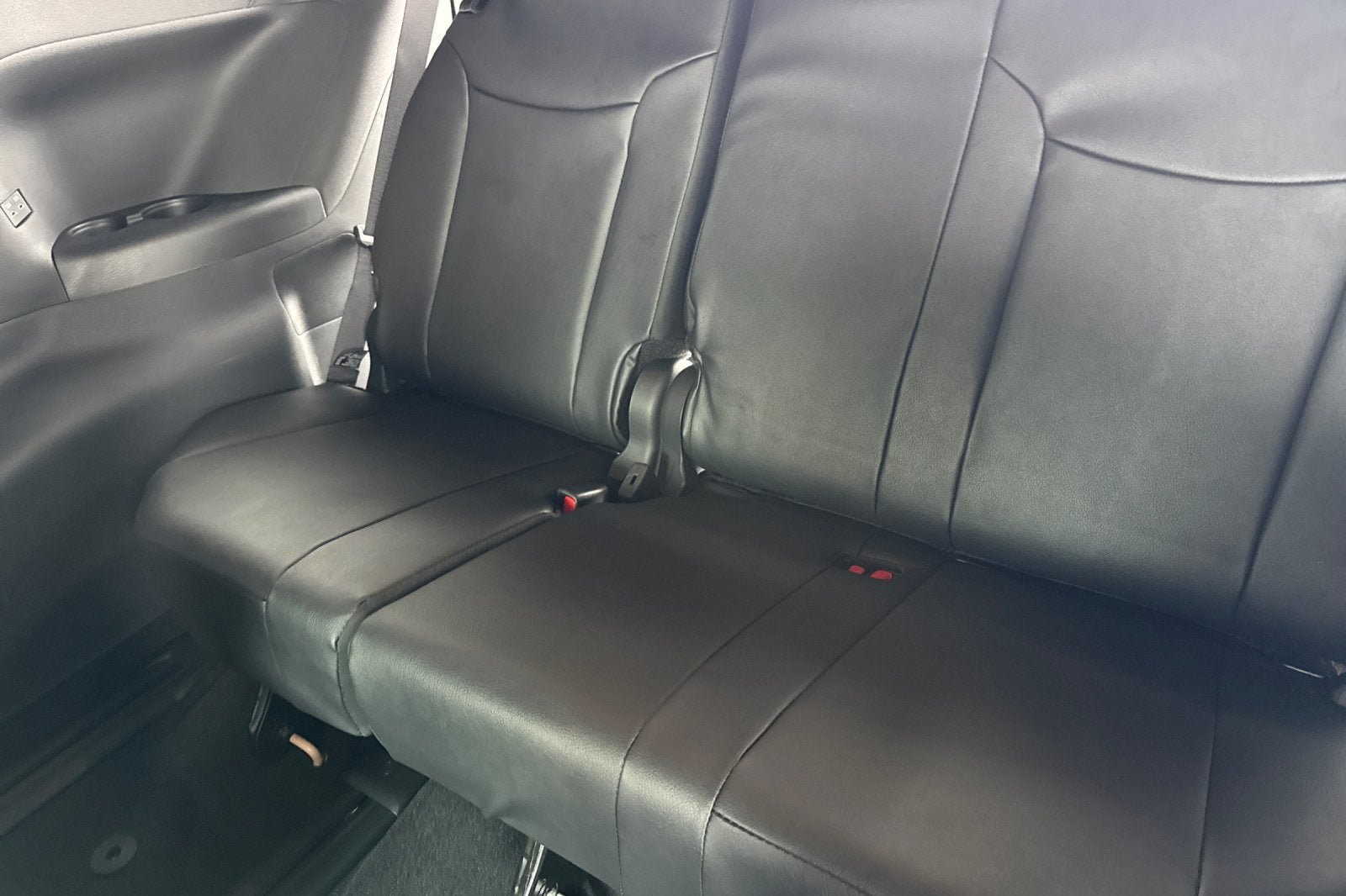 New 2026 Toyota Sienna XLE Woodland Edition AWD/4WD image 16