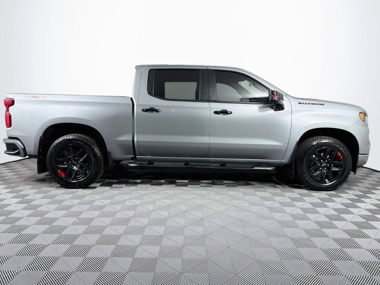 Used 2024 Chevrolet Silverado 1500 RST w/ Redline Edition AWD/4WD image 28