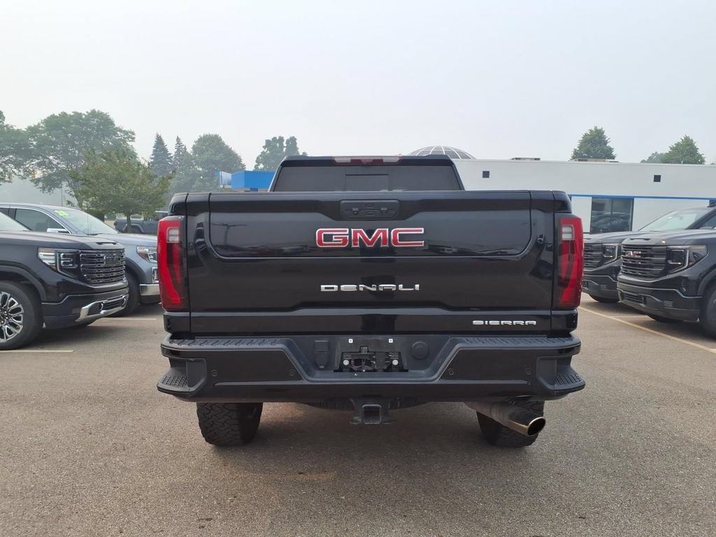 Used 2024 GMC Sierra 2500 Denali w/ Denali Reserve Package AWD/4WD image 6