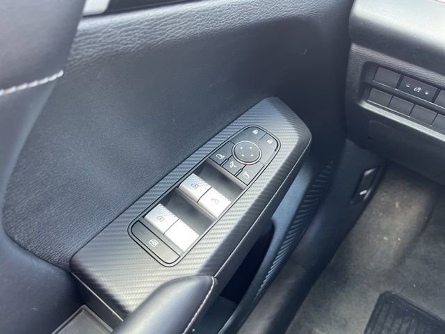 Used 2024 Mitsubishi Outlander SE Black Edition image 28