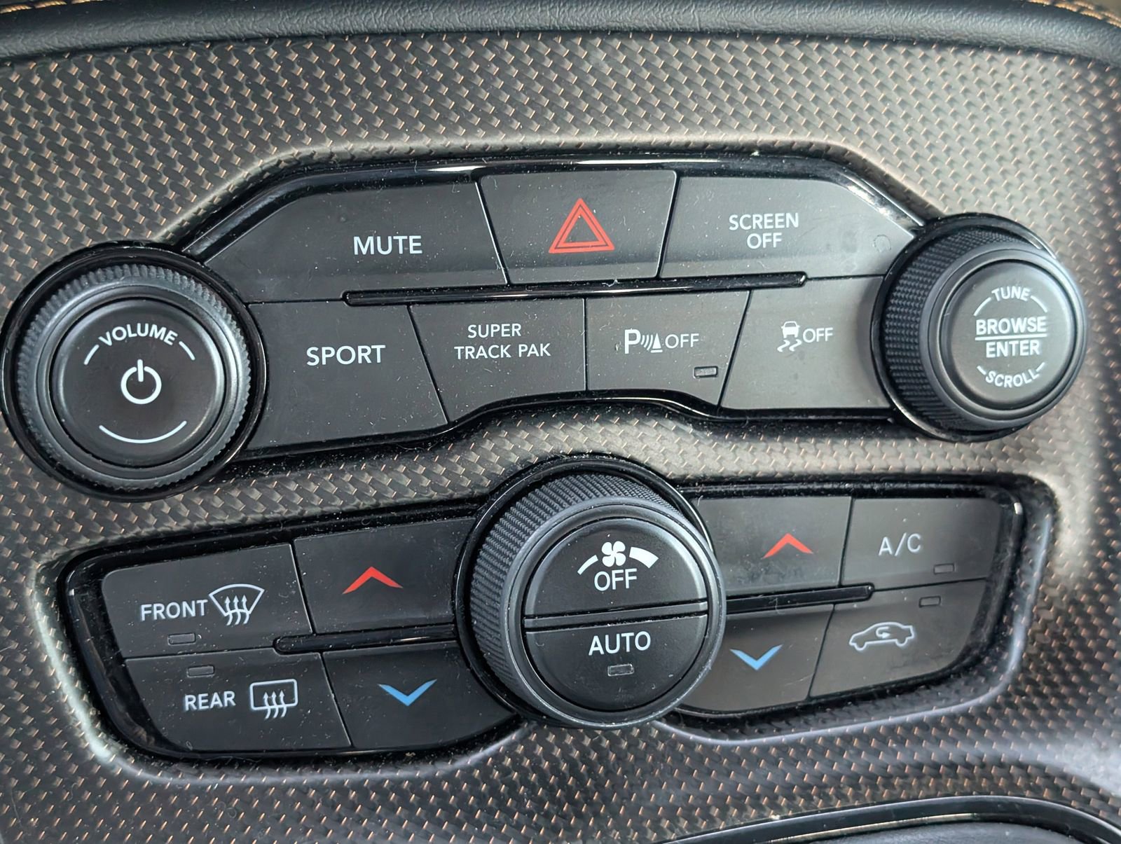 Used 2020 Dodge Challenger GT image 13