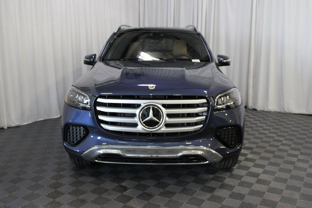 New 2026 Mercedes-Benz GLS 450 4MATIC image 2