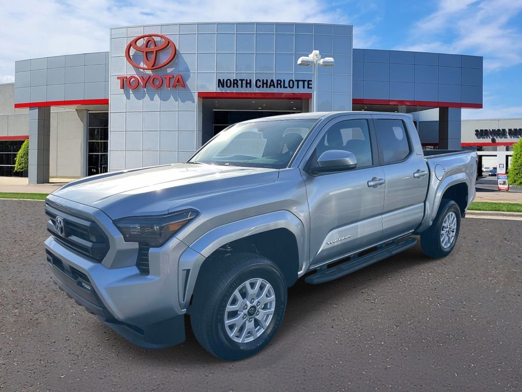 Used 2025 Toyota Tacoma SR5 image 5