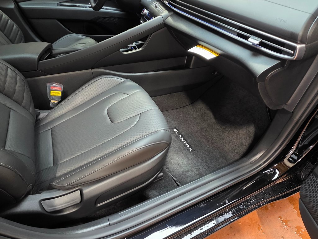 New 2026 Hyundai Elantra Limited image 10