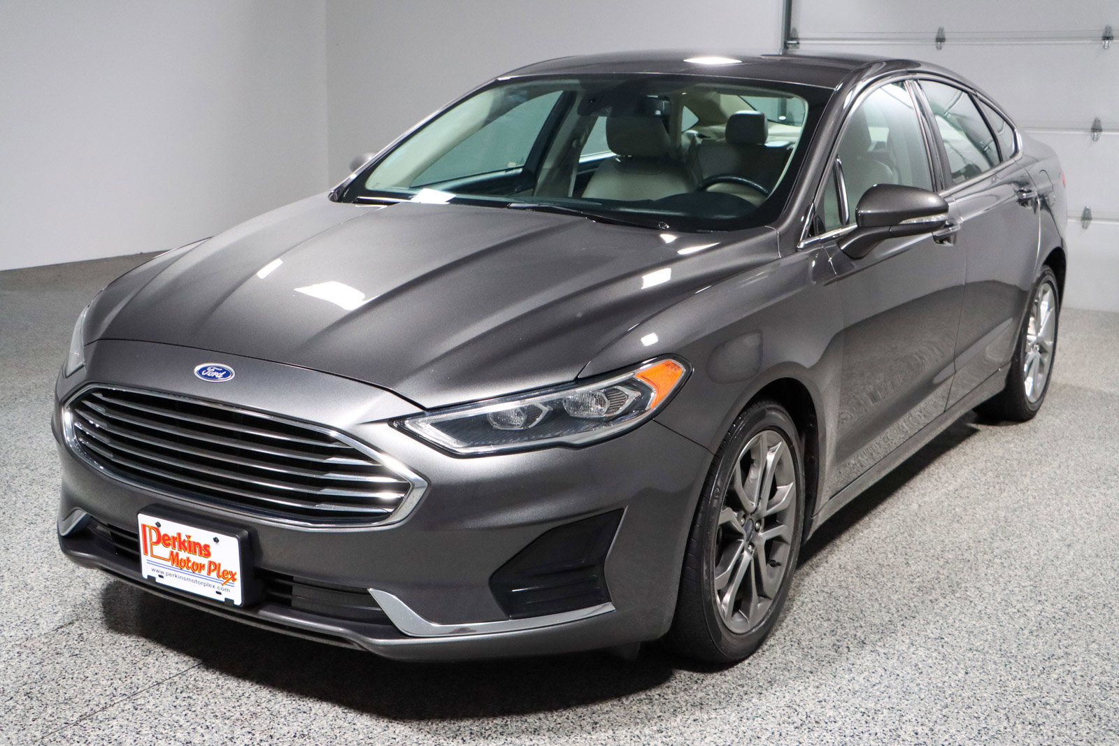 Used 2019 Ford Fusion SEL image 29