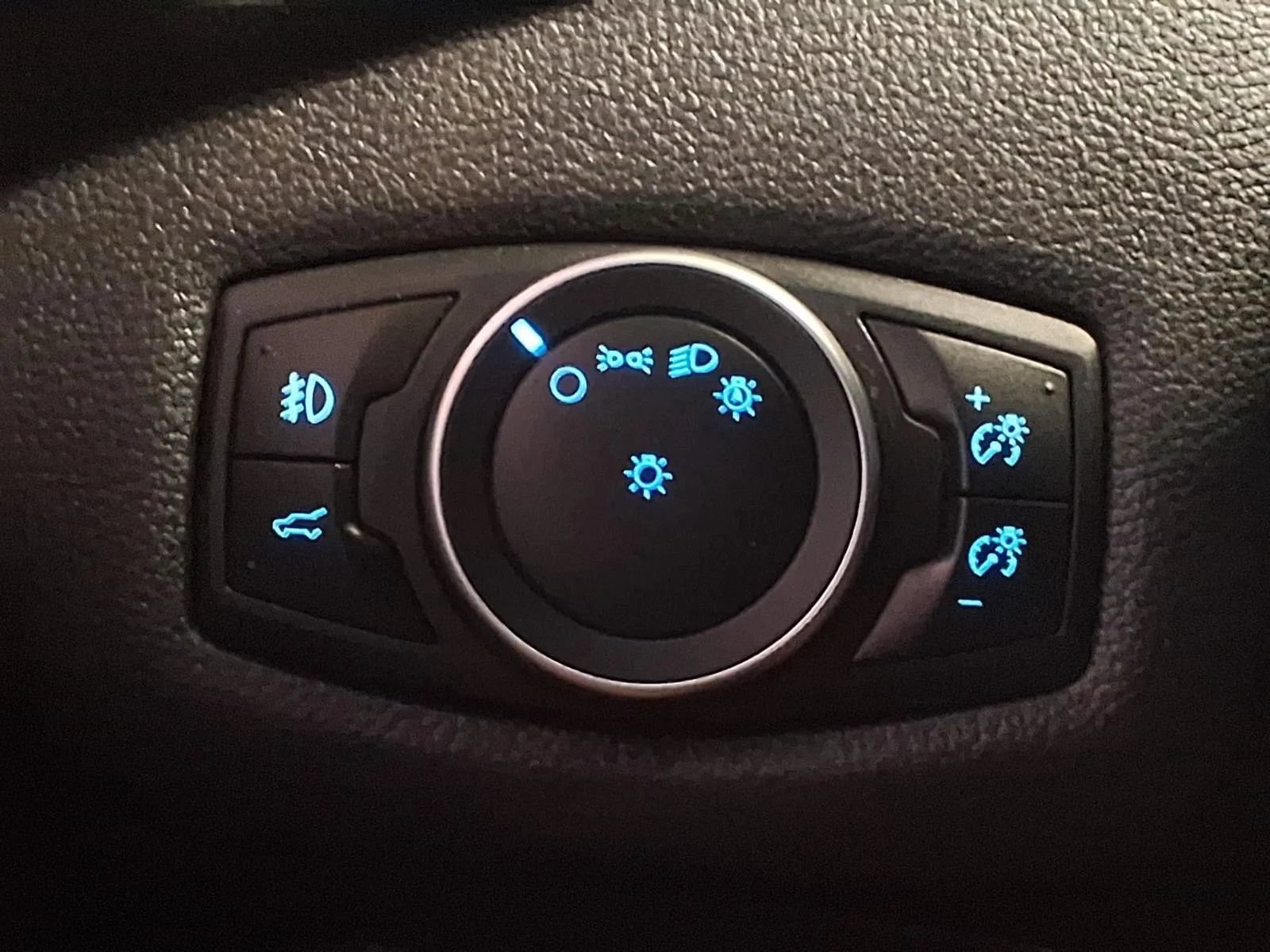 Used 2019 Ford Escape SE AWD/4WD image 23