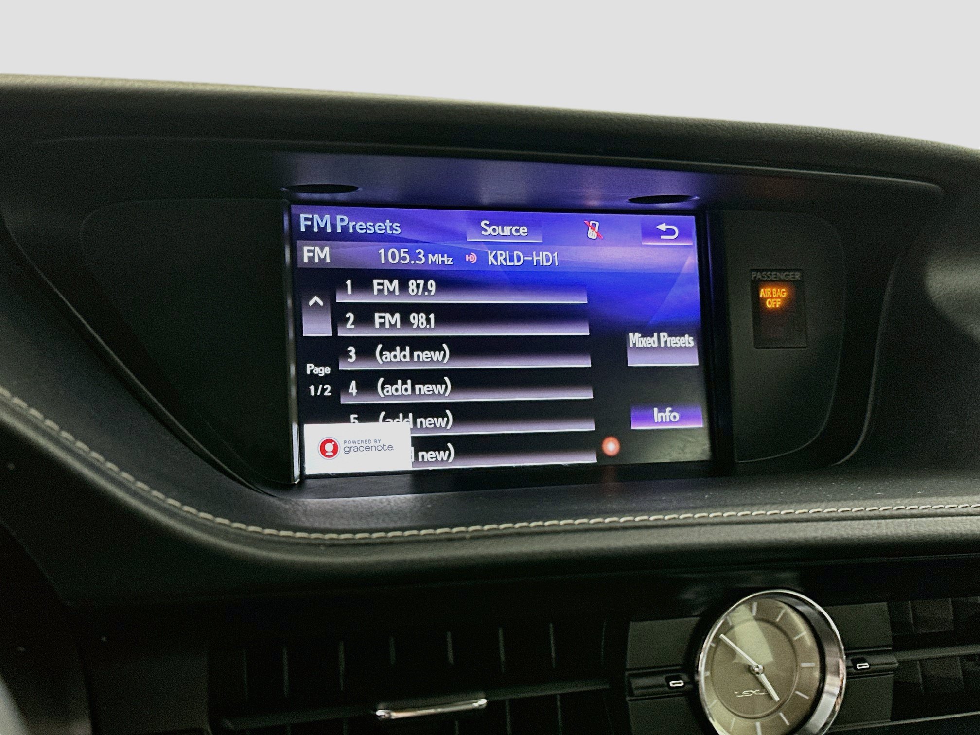 Used 2017 Lexus ES 350 w/ Luxury Package FWD image 21