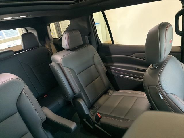 Used 2025 Chevrolet Traverse Z71 w/ Enhanced Driving Package image 45