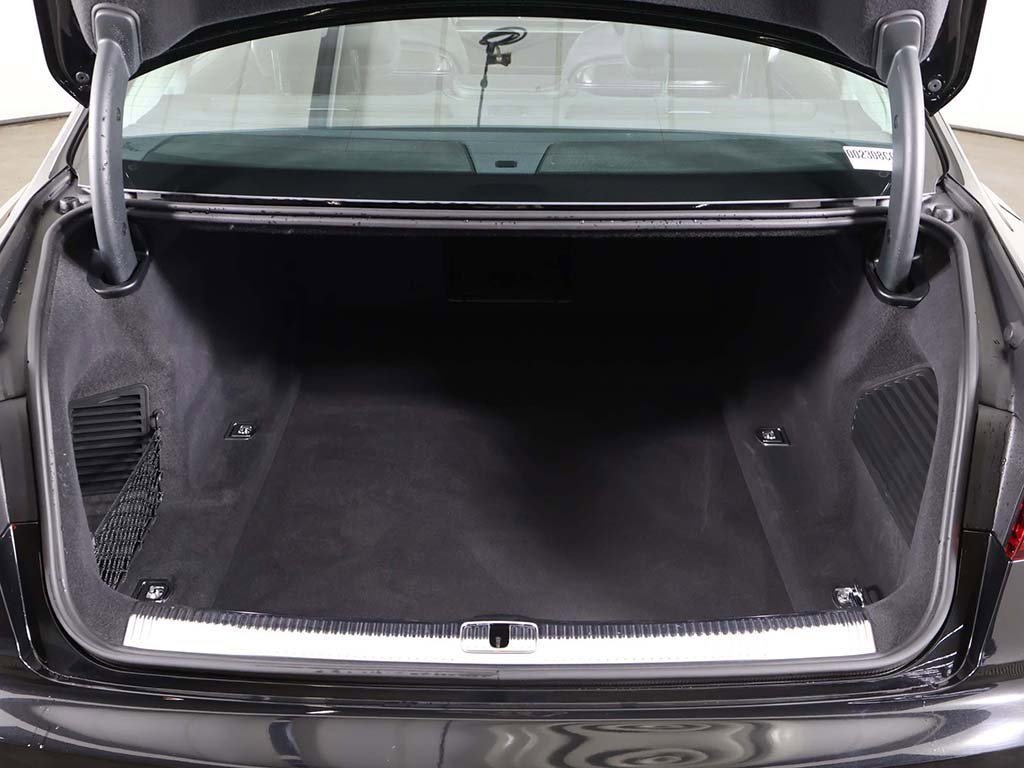 Used 2023 Audi S8 w/ S8 Black Optic Plus Package image 20