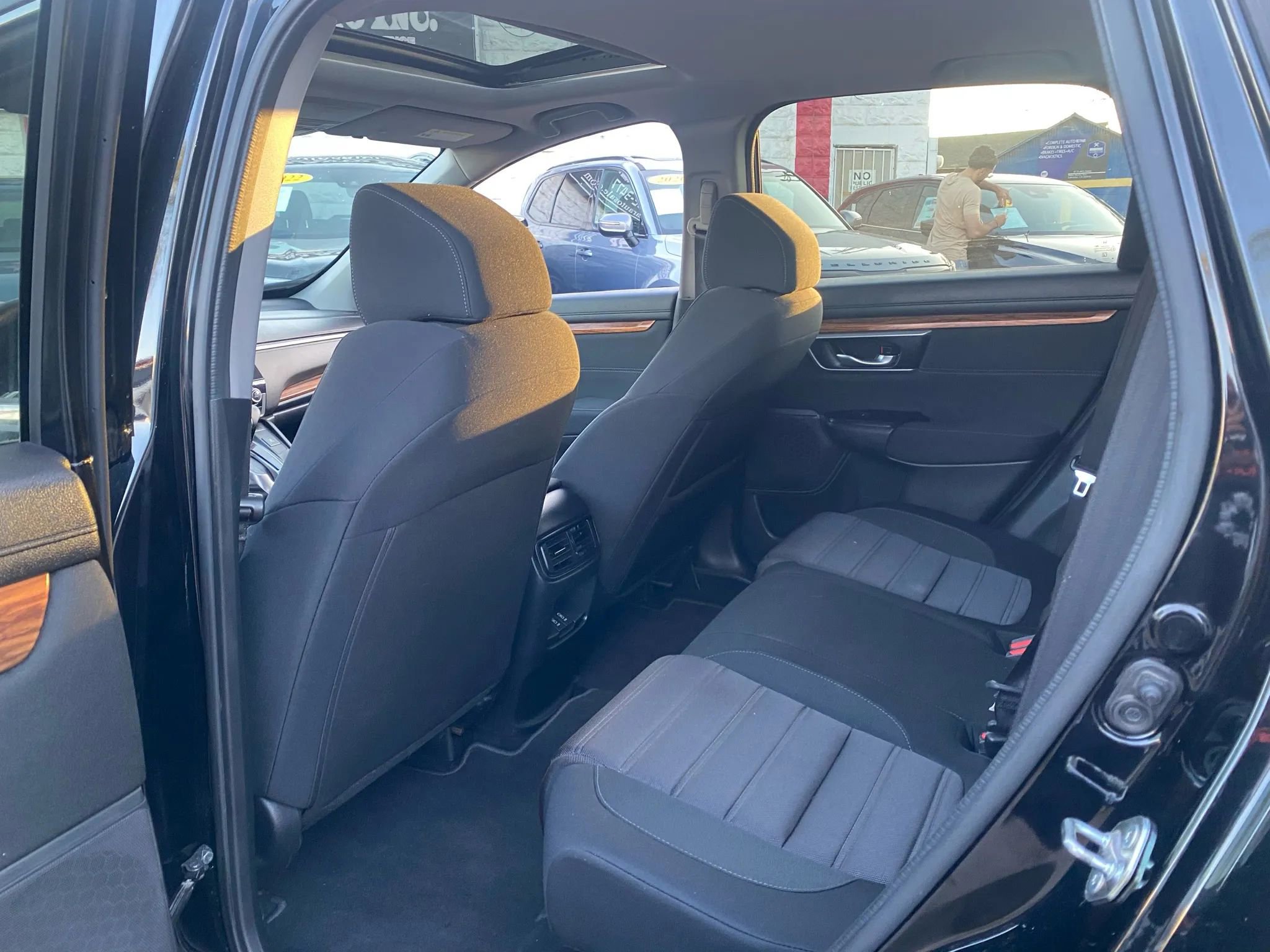 Used 2019 Honda CR-V EX image 39