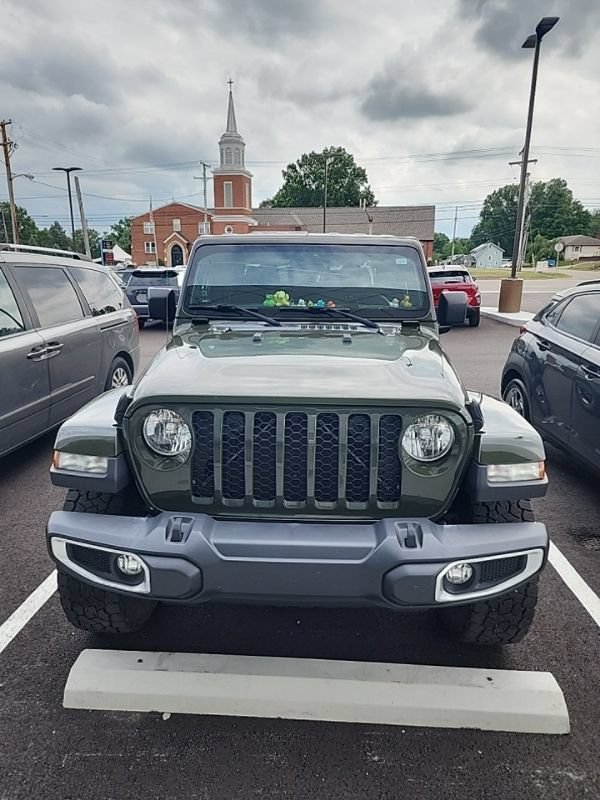 Used 2022 Jeep Gladiator Sport AWD/4WD video 2