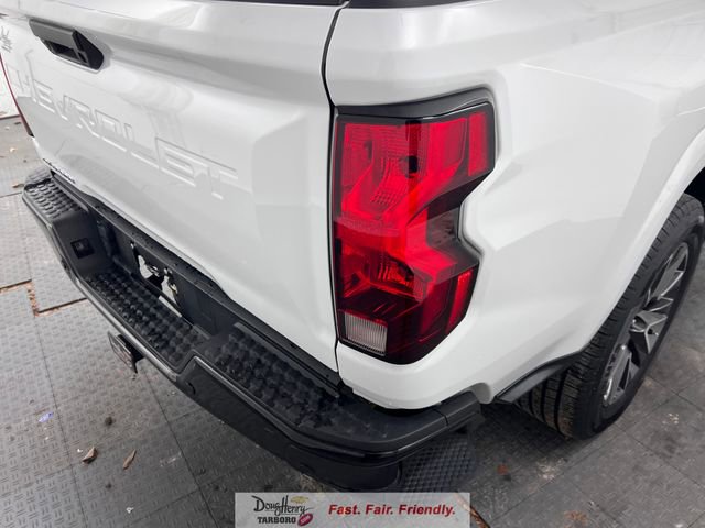 Used 2024 Chevrolet Colorado W/T w/ WT Convenience Package II image 15