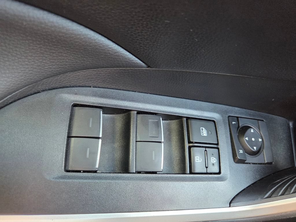Used 2023 Toyota RAV4 XLE w/ Convenience Package FWD image 20
