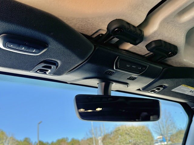 Used 2023 Jeep Gladiator Willys image 25