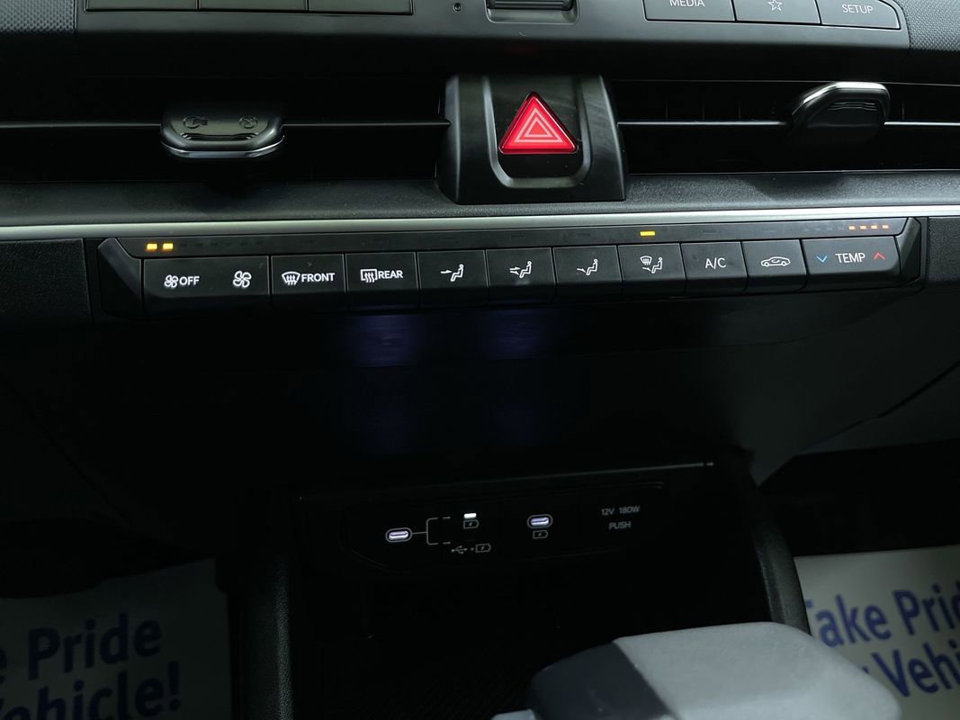Used 2025 Kia K4 LXS image 23
